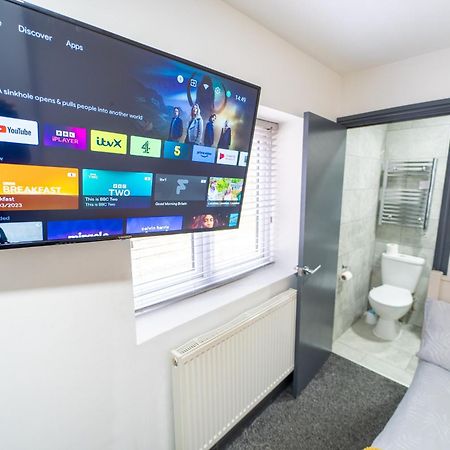 Free Parking Cosy Studios Close To City And Qe And Uob! Birmingham Exterior photo