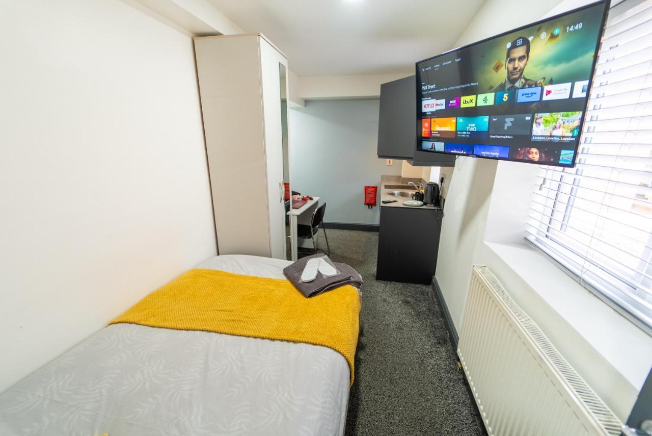 Free Parking Cosy Studios Close To City And Qe And Uob! Birmingham Room photo