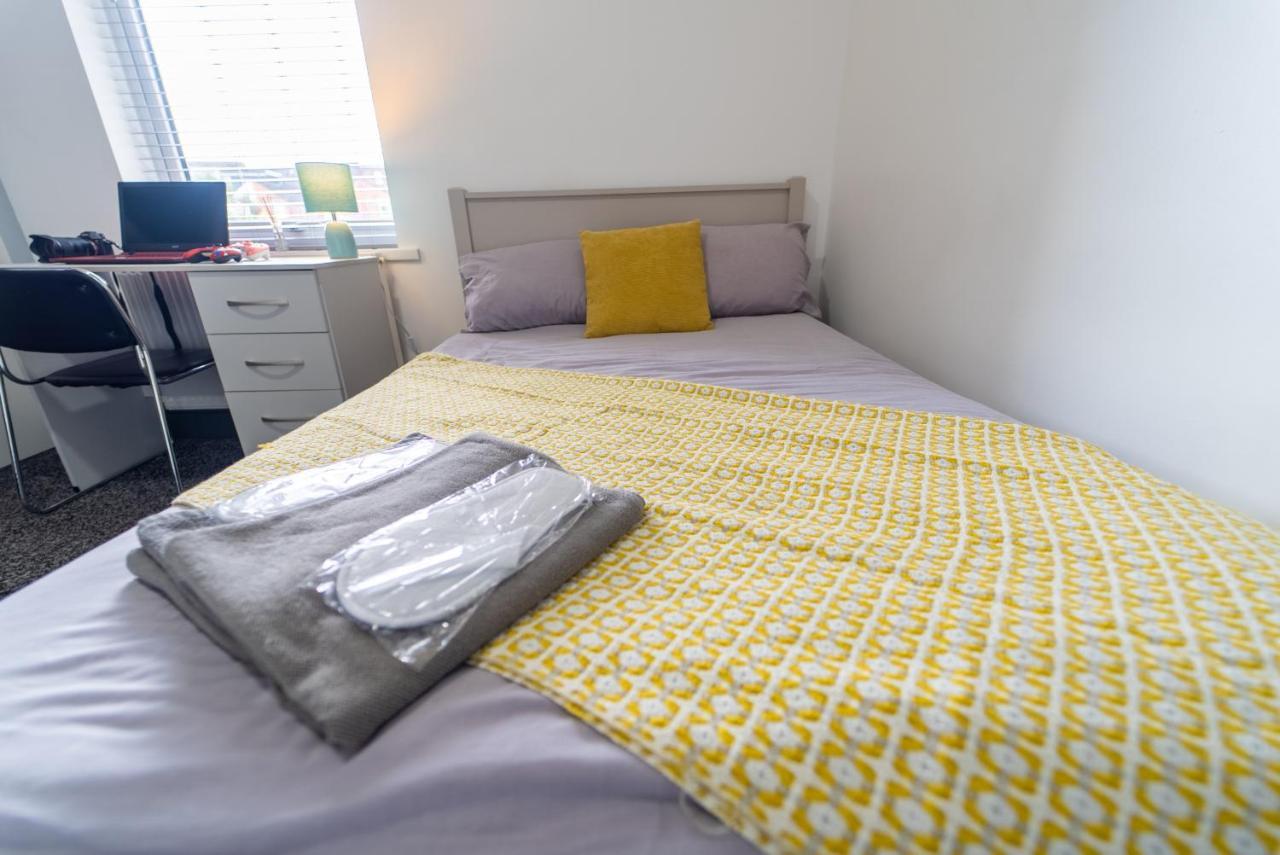 Free Parking Cosy Studios Close To City And Qe And Uob! Birmingham Room photo