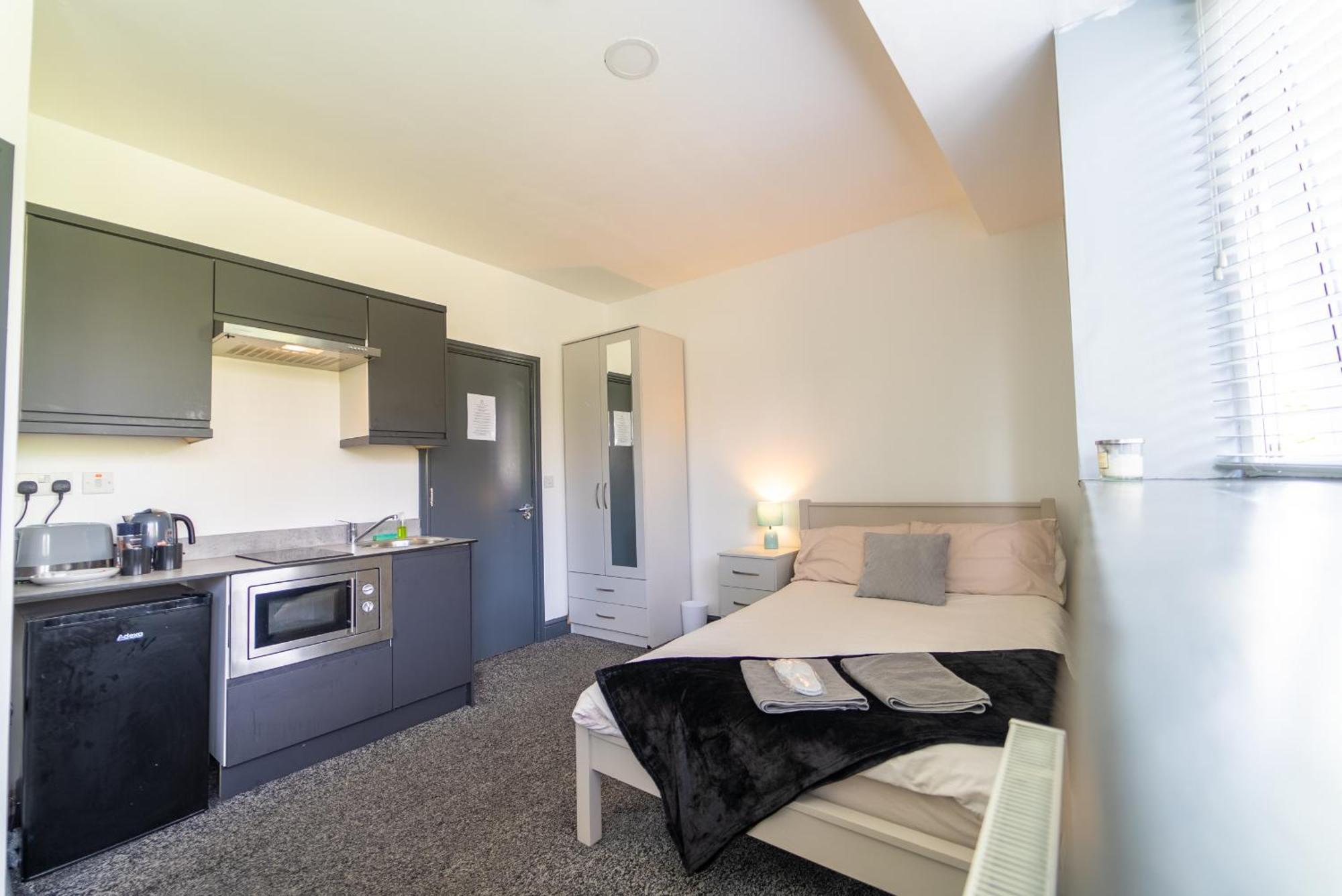 Free Parking Cosy Studios Close To City And Qe And Uob! Birmingham Room photo
