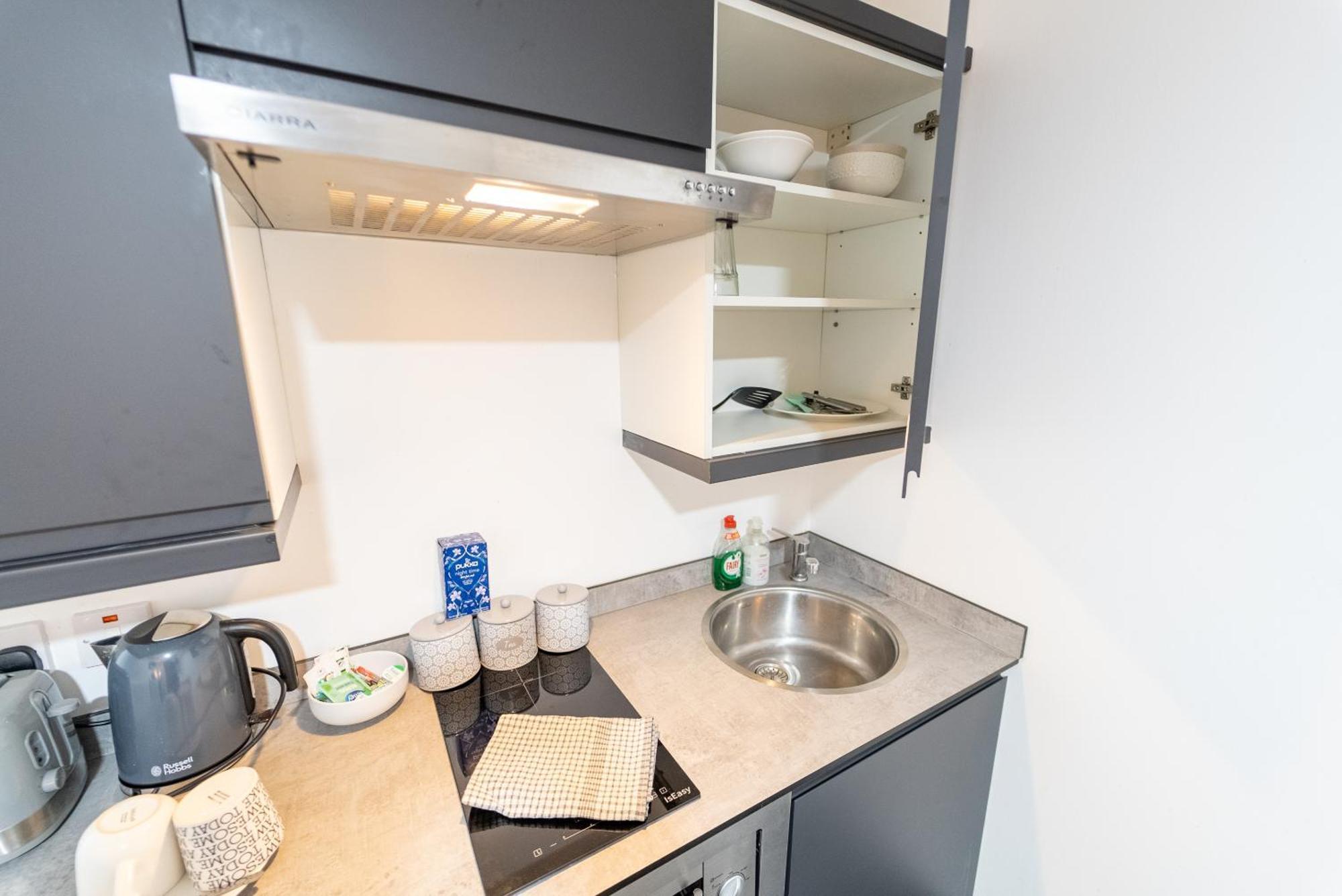 Free Parking Cosy Studios Close To City And Qe And Uob! Birmingham Room photo