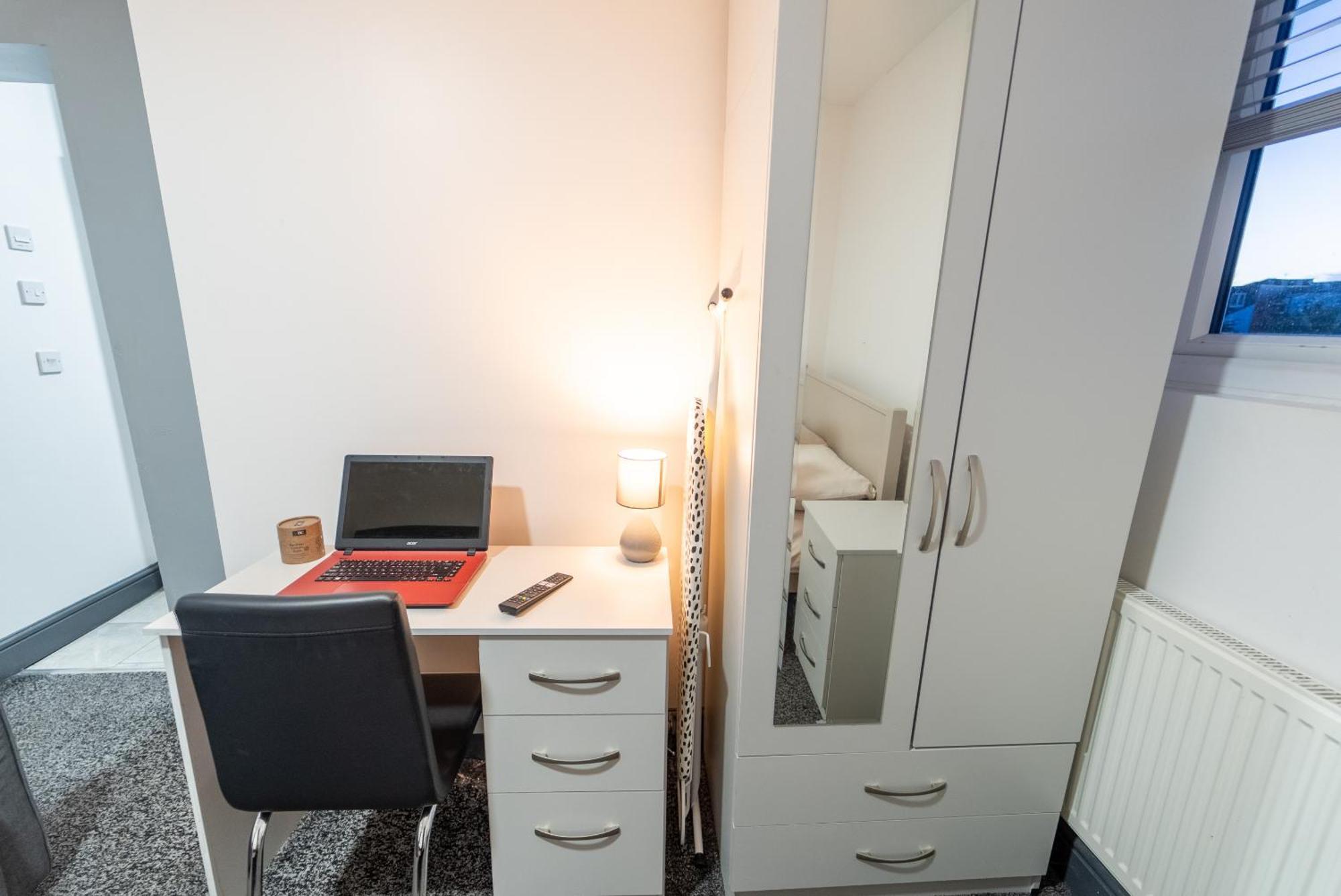 Free Parking Cosy Studios Close To City And Qe And Uob! Birmingham Room photo