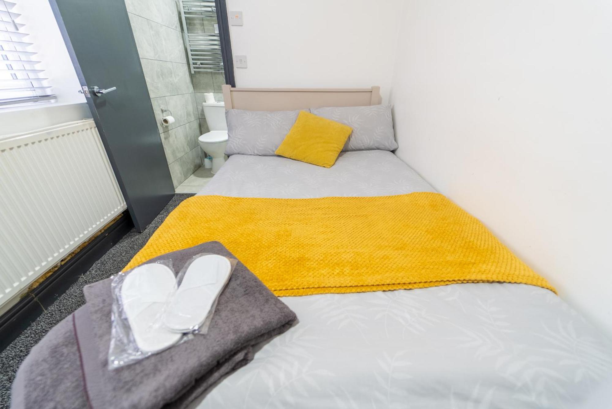 Free Parking Cosy Studios Close To City And Qe And Uob! Birmingham Room photo