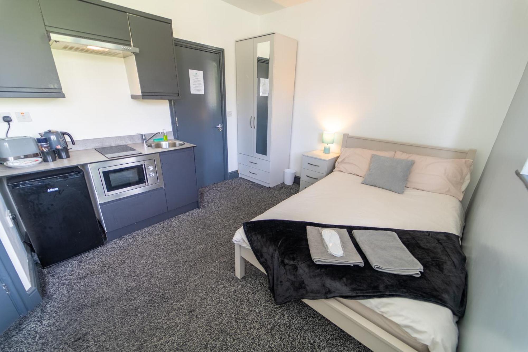 Free Parking Cosy Studios Close To City And Qe And Uob! Birmingham Room photo