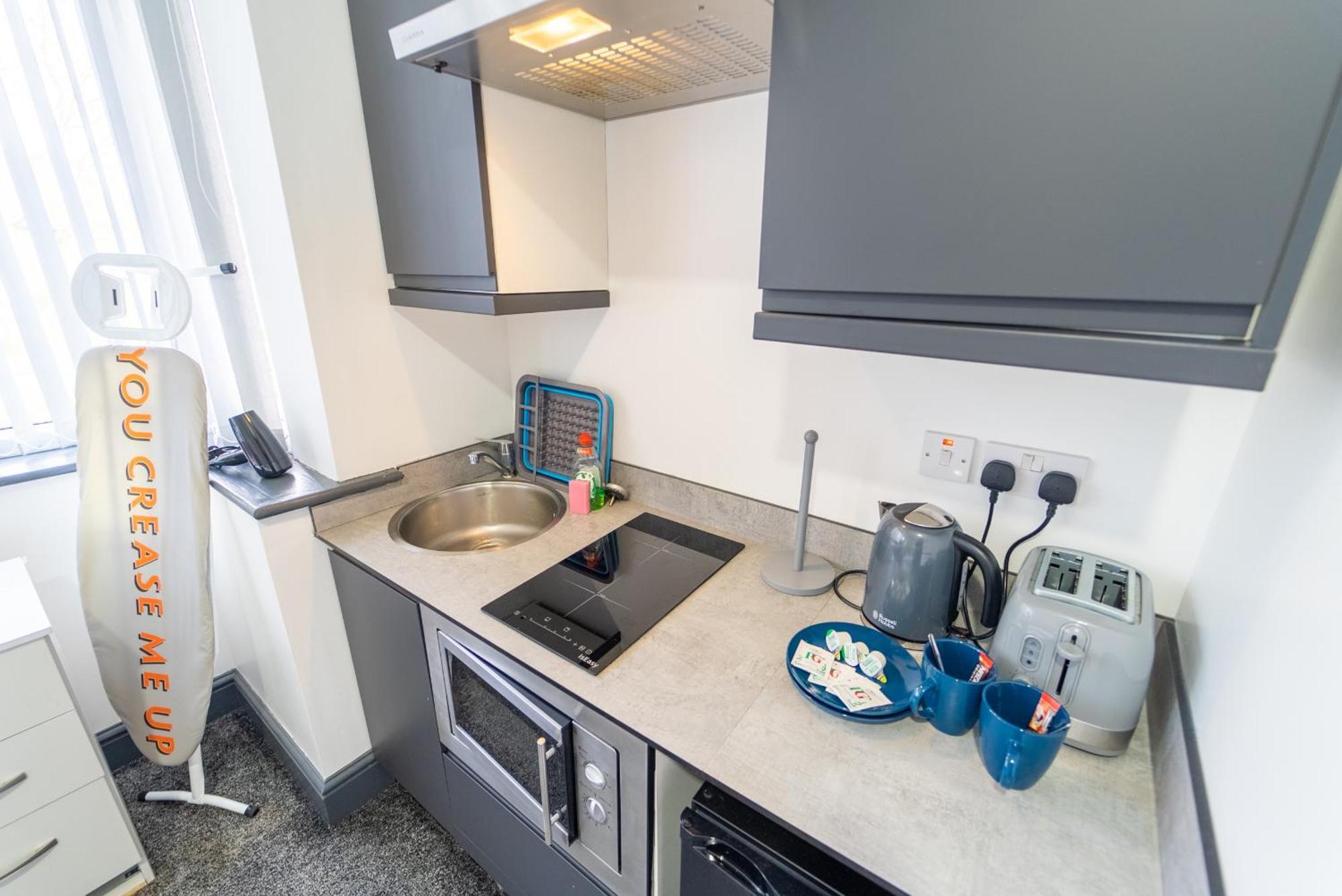 Free Parking Cosy Studios Close To City And Qe And Uob! Birmingham Room photo