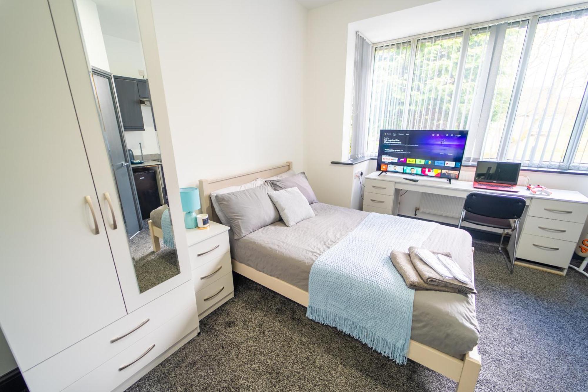 Free Parking Cosy Studios Close To City And Qe And Uob! Birmingham Room photo