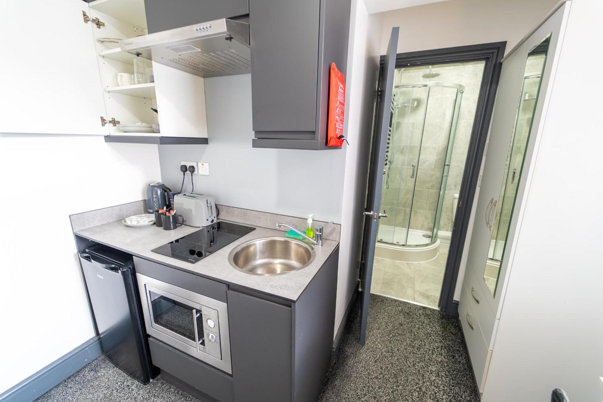 Free Parking Cosy Studios Close To City And Qe And Uob! Birmingham Room photo